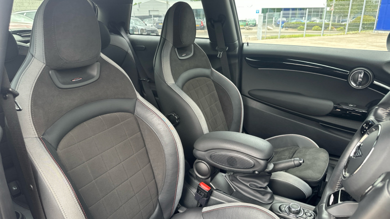 MINI Hatchback 1.5 Cooper Sport 3dr Petrol Hatchback